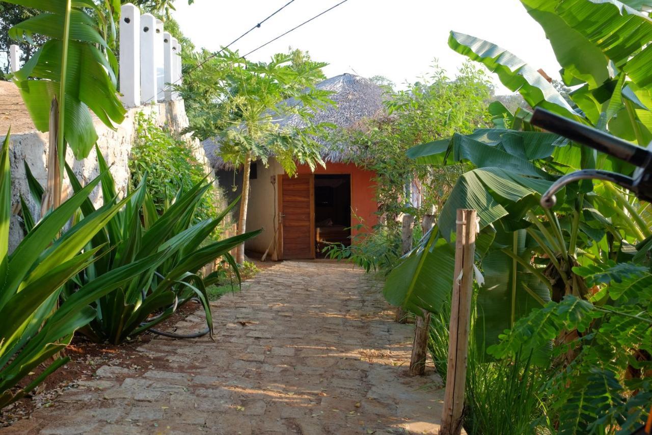Colibri Lodge Ambatoloaka  Kültér fotó